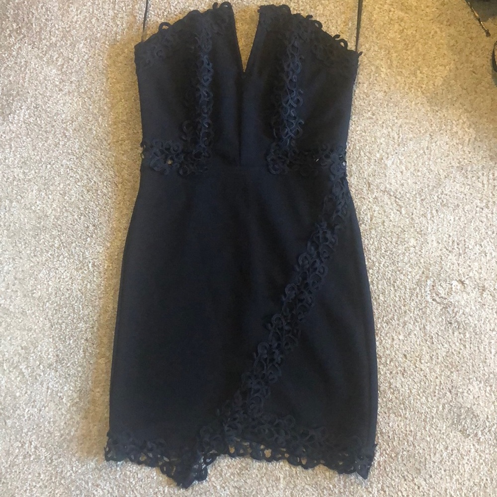 Hot black strapless dress